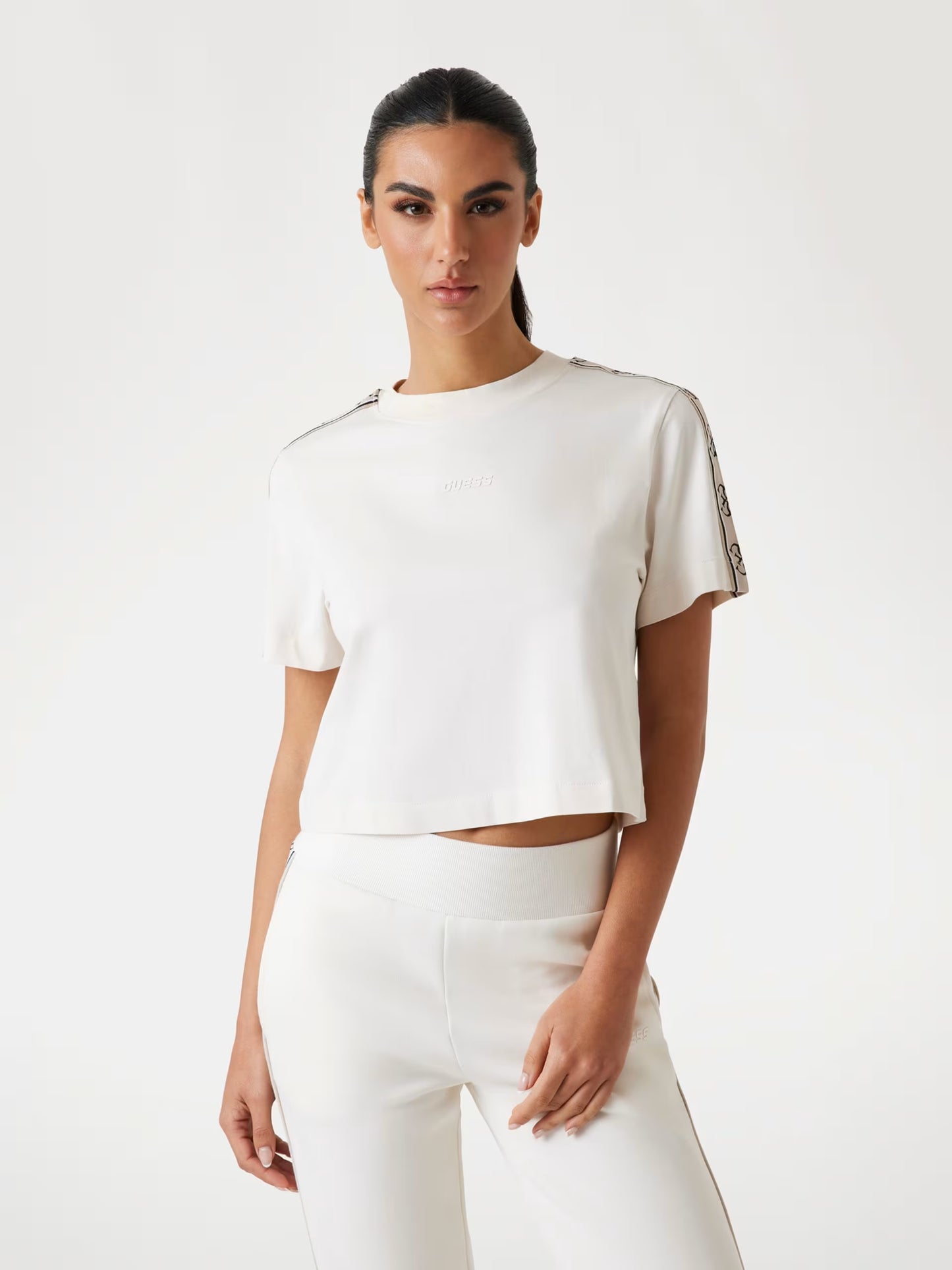 Guess V3RI08I3Z14 T-shirt corta con nastro logo