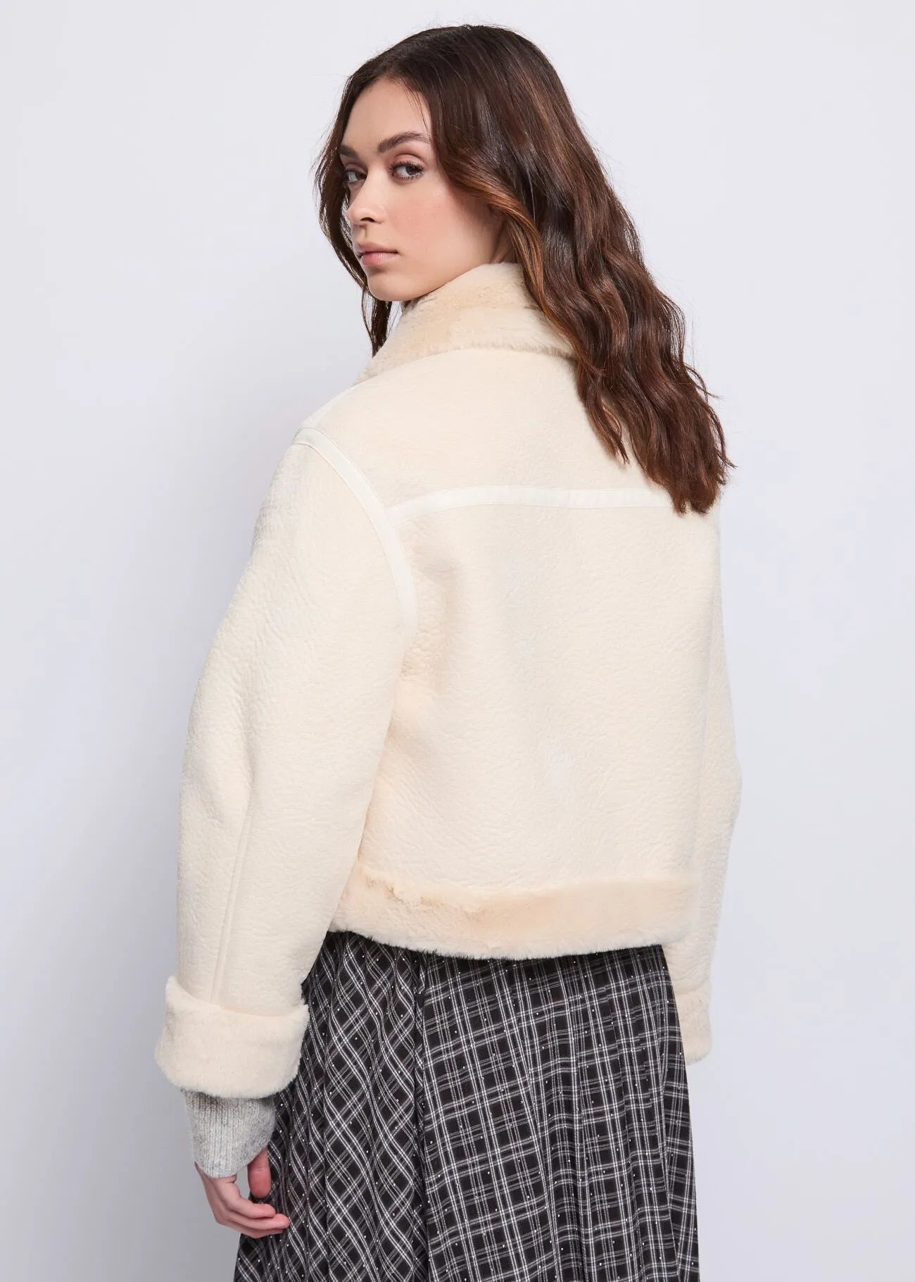 Giacca da donna in similpelle scamosciata GAUDI 521BD39002_2234