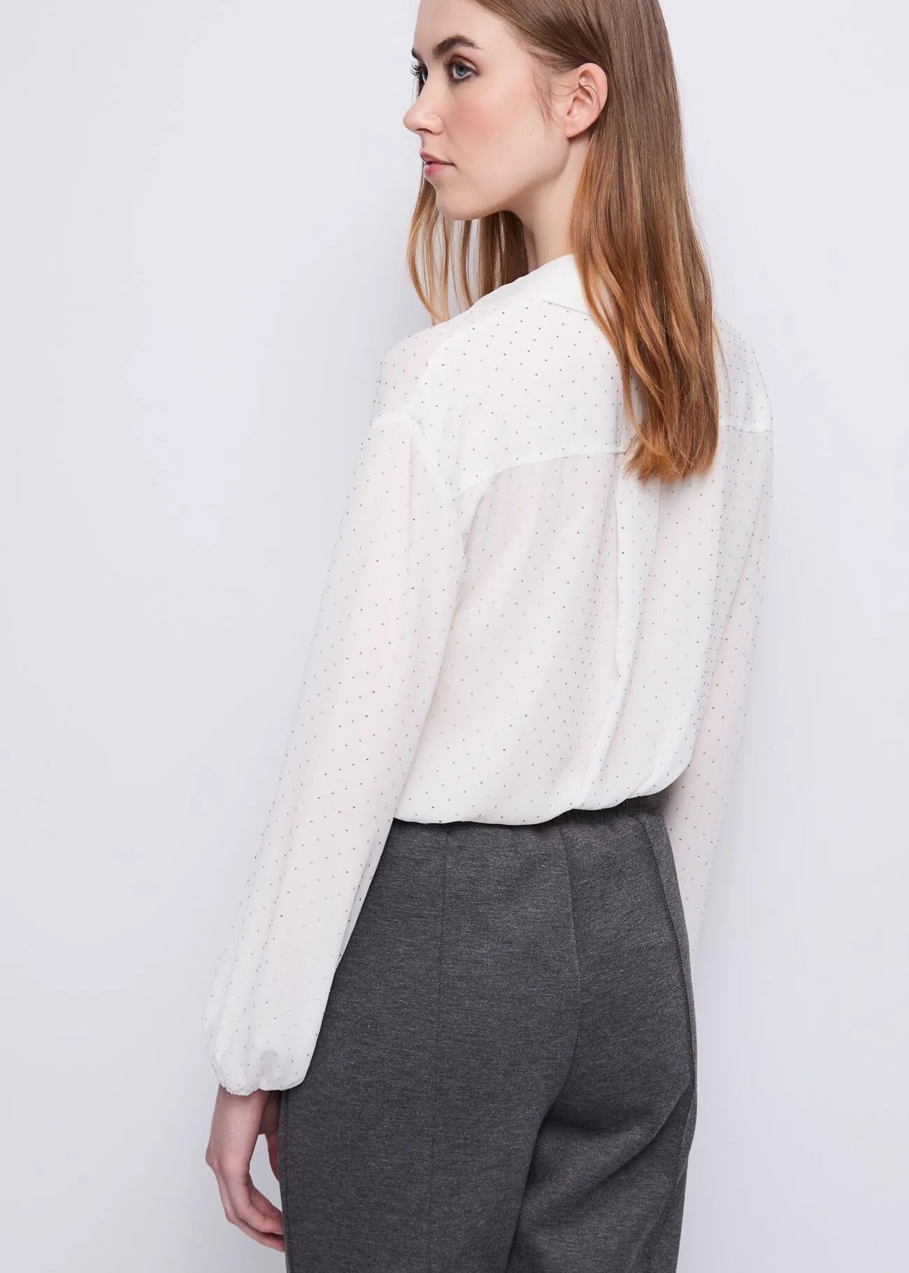 Nuova Collezione Camicia bianca da donna con strass e taschini GAUDI 521BD45003_2101
