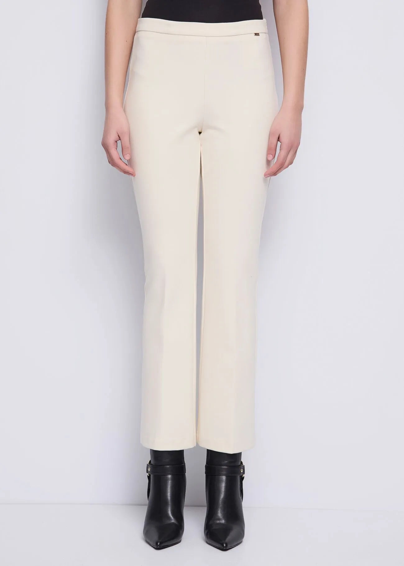 Pantaloni bianchi da donna con piega GAUDI 521FD24001_3213