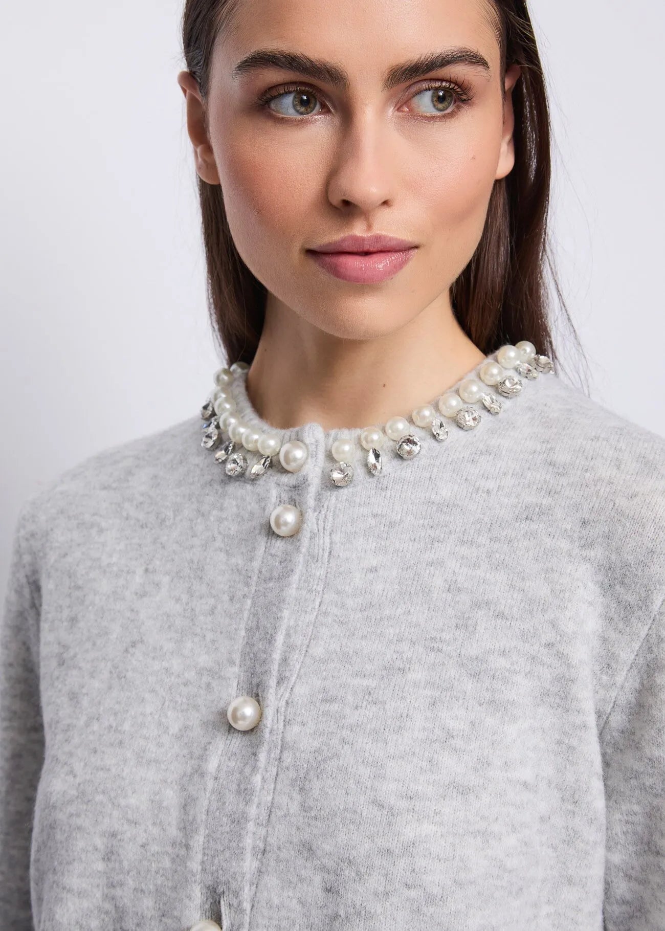 Nuova Collezione Cardigan grigio da donna con perle e strass GAUDI 521FD53023_2042