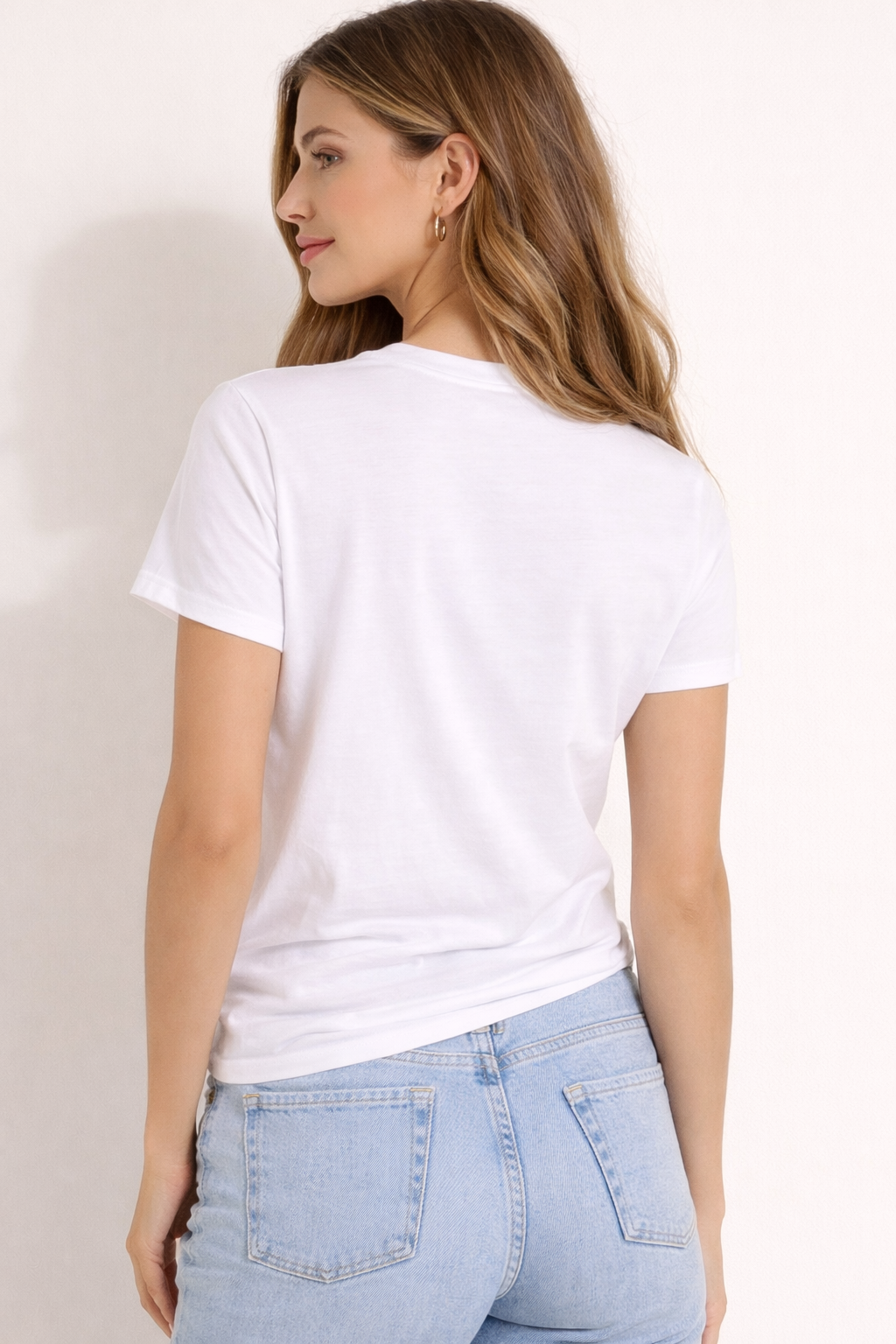 V6GI11K2978 T-Shirt Ricamata