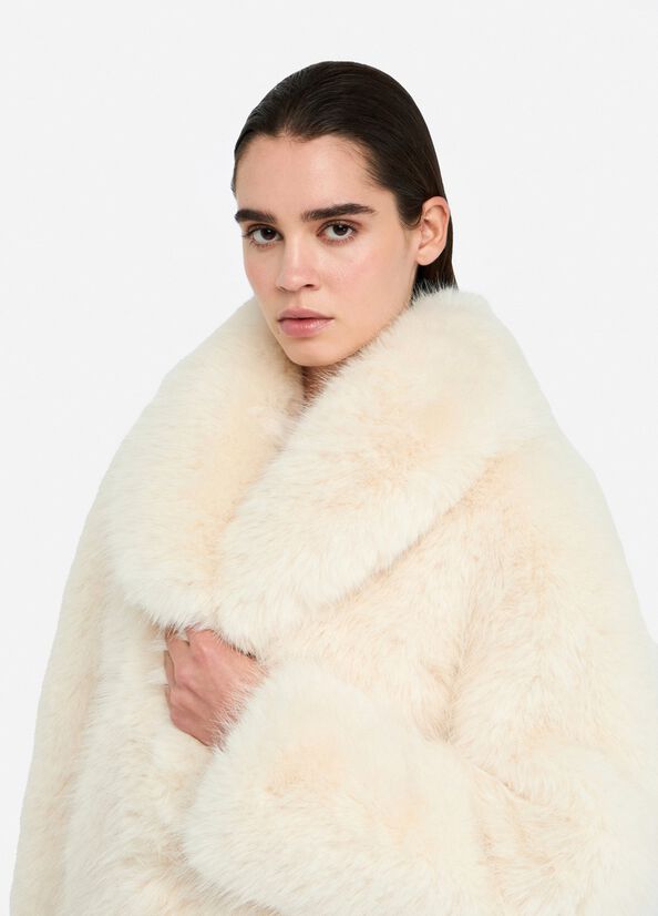 Cappotto in pelliccia sintetica LIUJO articolo CF5186E1031X0718