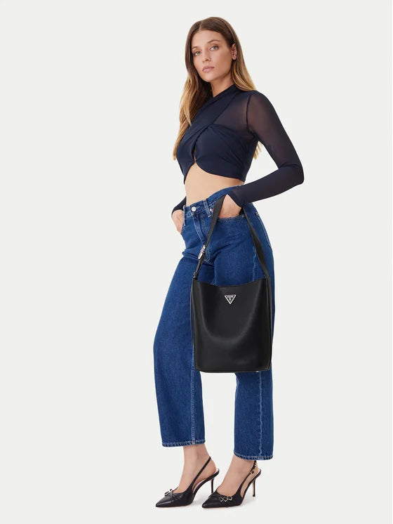 Sacs à bandoulière Meridian Bucket pour femmes • Visitez GUESS Code 251460