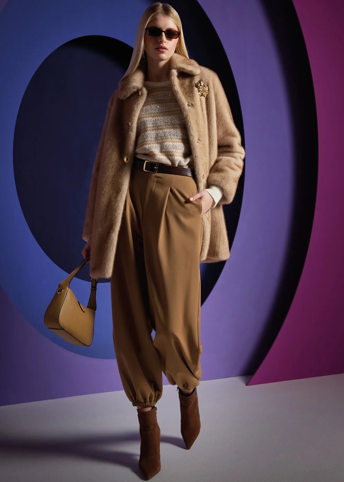 Nuova Collezione Cappotto da donna con spilla GAUDI 621FD39003_2249
