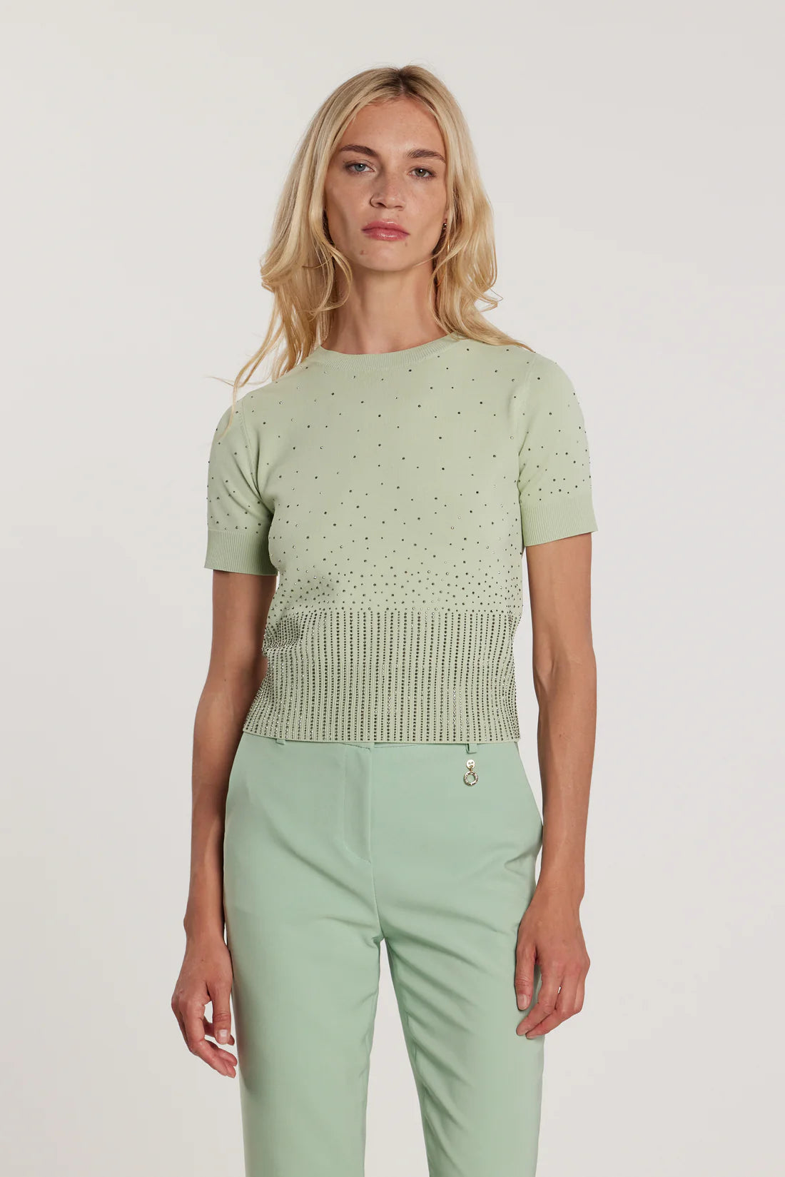 Relish Maglia BLUNT maniche corte girocollo con applicazioni strass