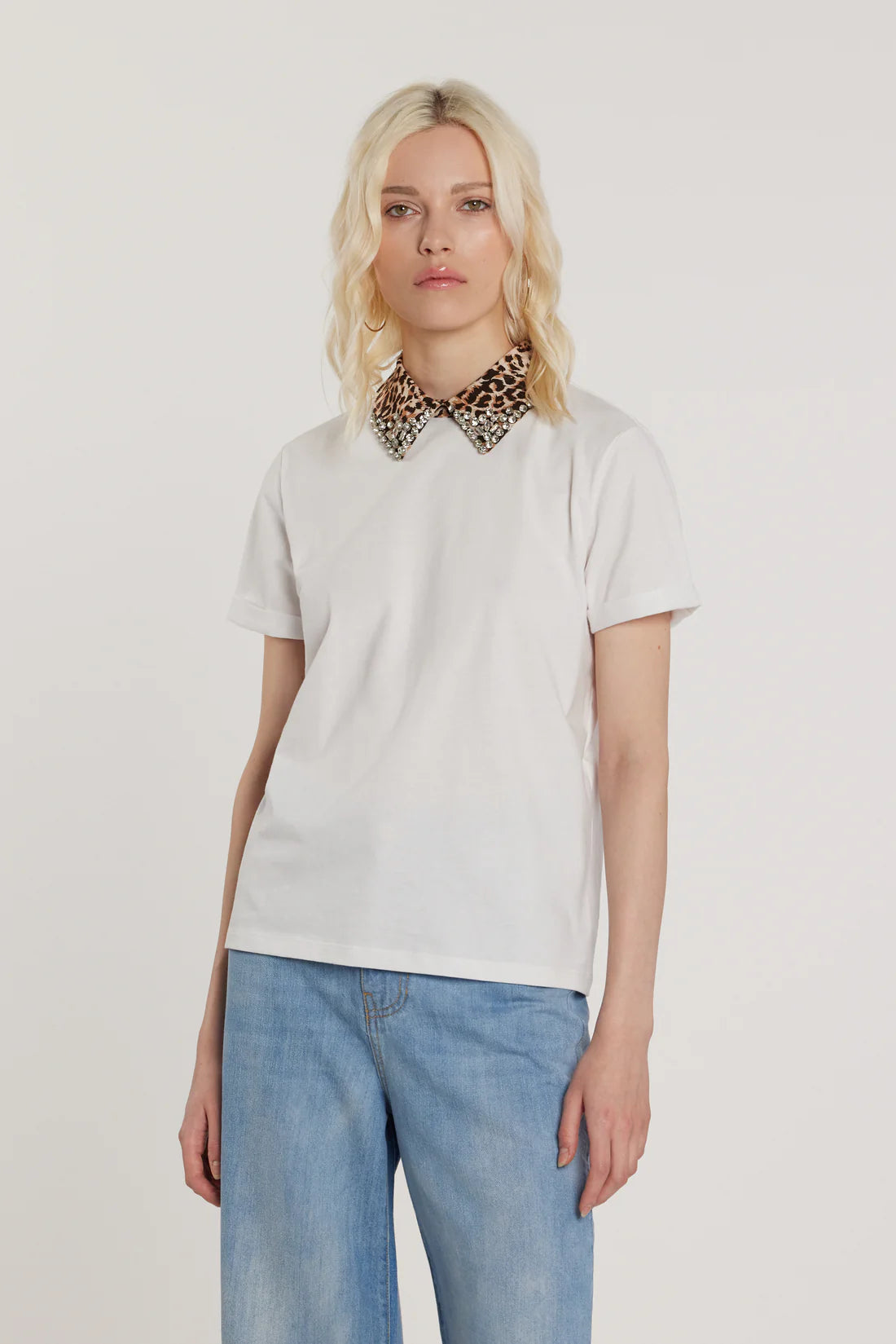 Relish T-Shirt ARLETTI maniche corte con risvolto più colletto animalier più applicazioni gioiello più goccia