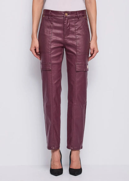 Pantaloni da donna effetto similpelle con tasche cargo GAUDI 521BD25017_2416