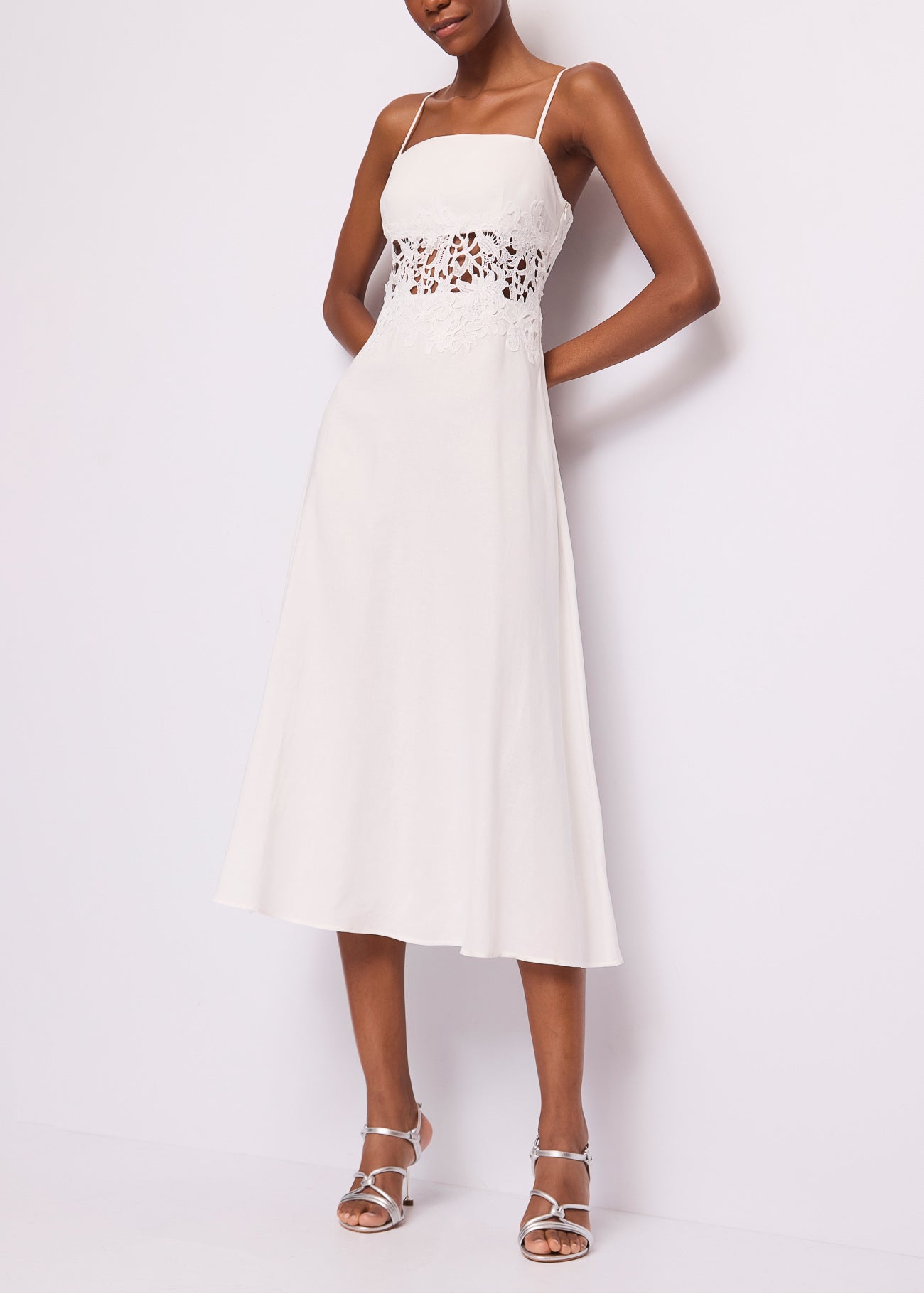 Gaudi 611fd15024 Abito con Spalline