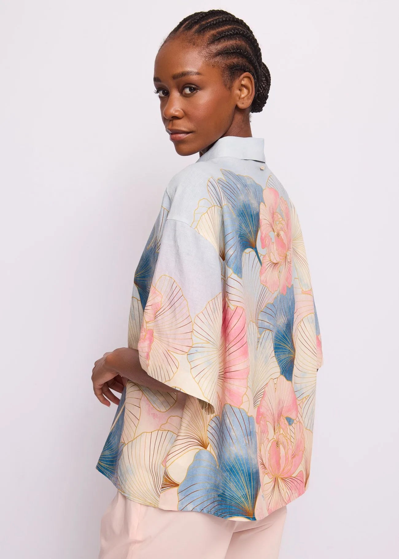 Gaudi 611FD45052 Camicia da donna in lino con motivo floreale