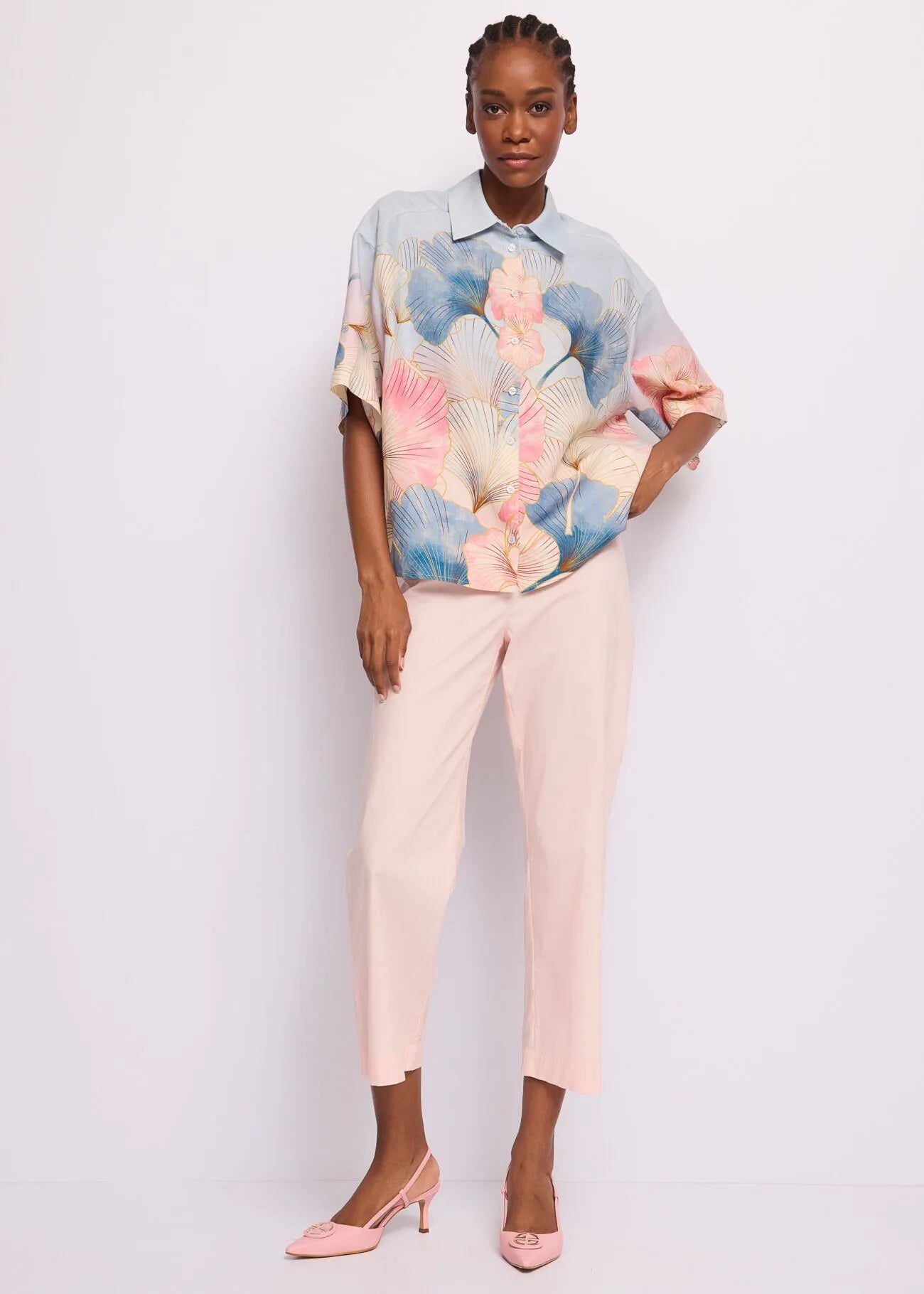 Gaudi 611FD45052 Camicia da donna in lino con motivo floreale