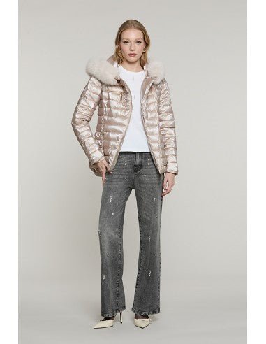 Piumino PYLEM_A manica lunga con ts + zip trasversale + cappuccio + bordo ecopelliccia staccabile