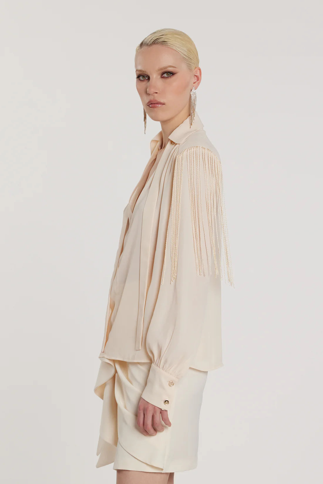 Relish Blusa FLAPS scollo a V maniche lunghe più fusciacca più frange