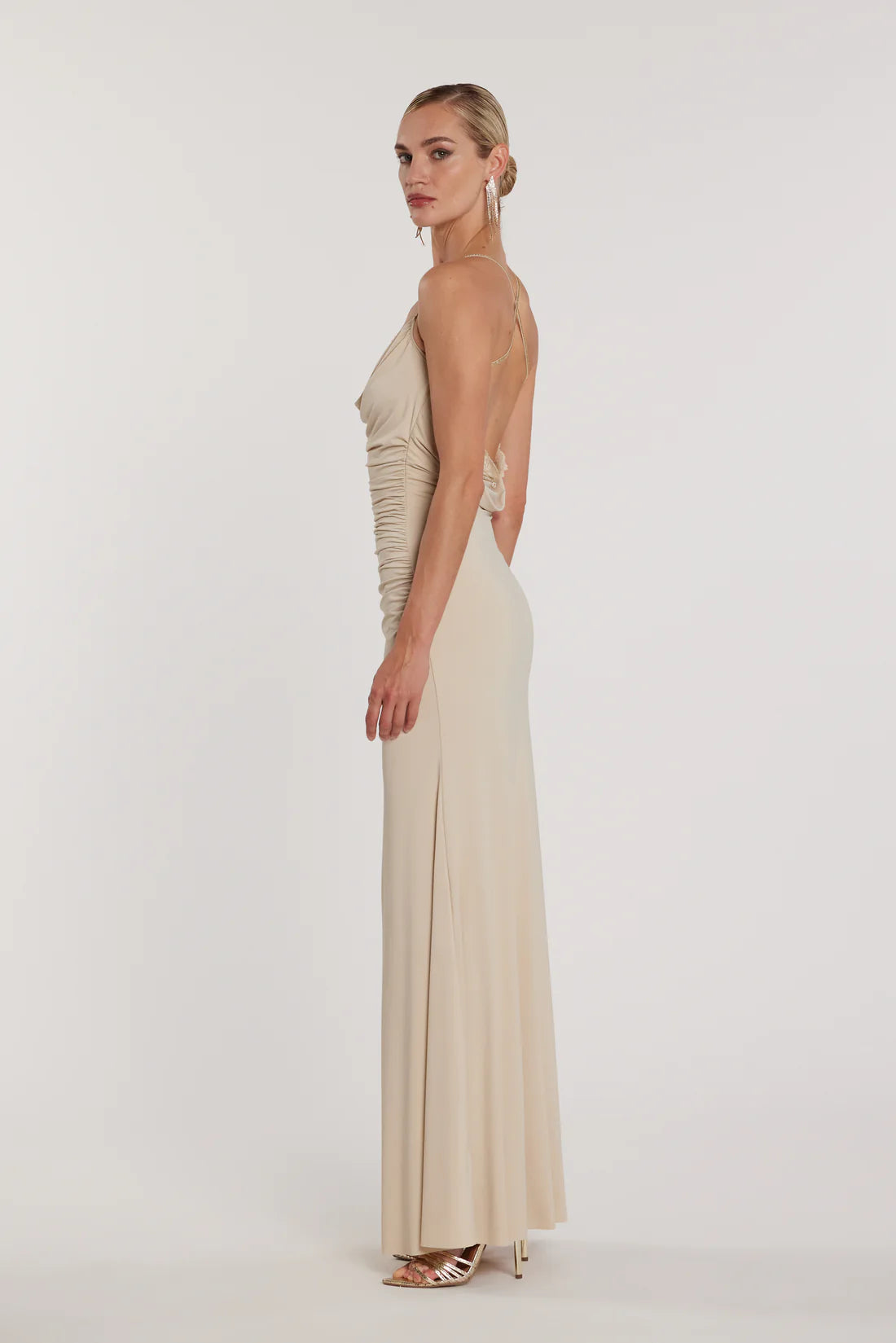 Relish Abito PAMPAS_A lungo scollo morbido più bretelle strass più pizzo