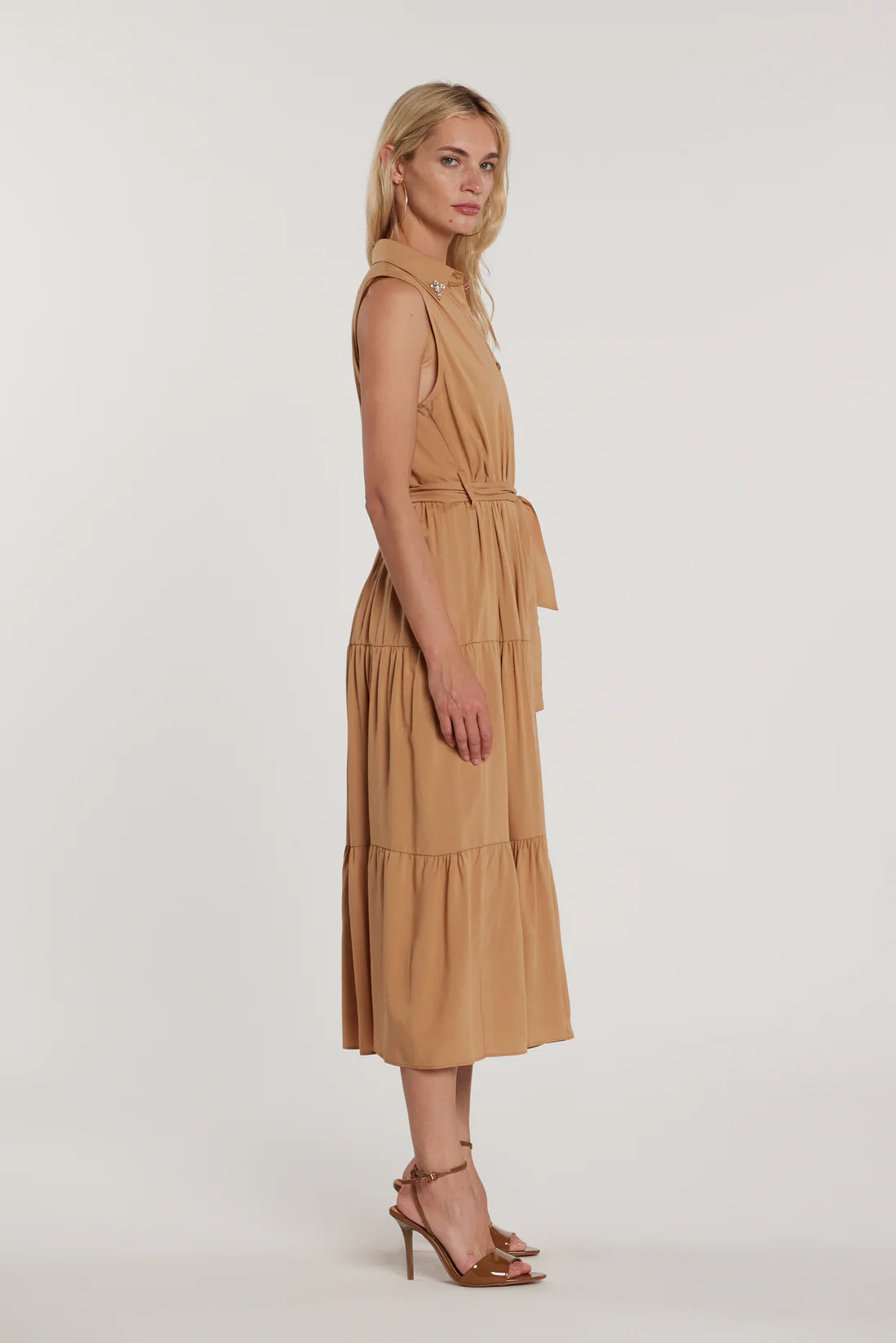 Relish Abito KAZY lungo smanicato chemisier con colletto più strass più cintura