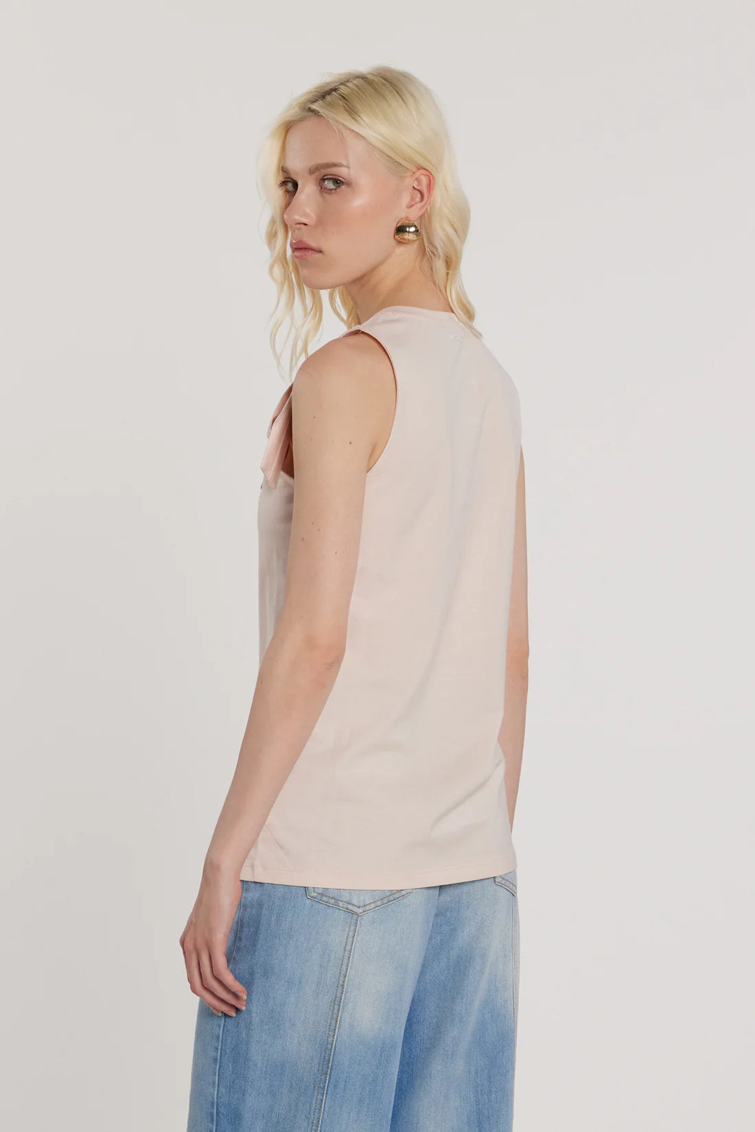 Relish T-Shirt BLOWY smanicata con fiocco più stampa glitter