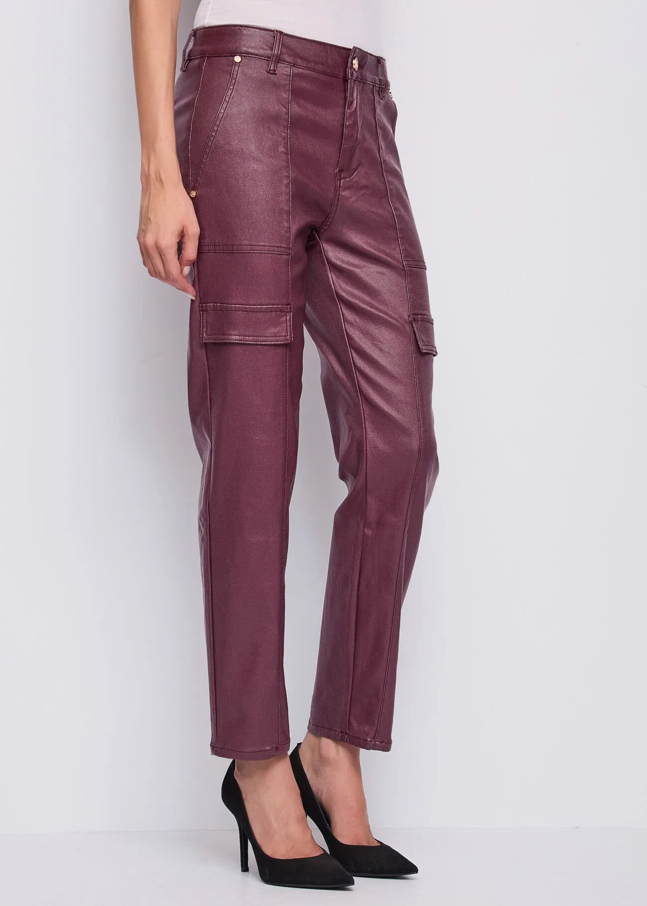 Gaudi 521BD25017 Pantaloni da donna effetto similpelle con tasche cargo