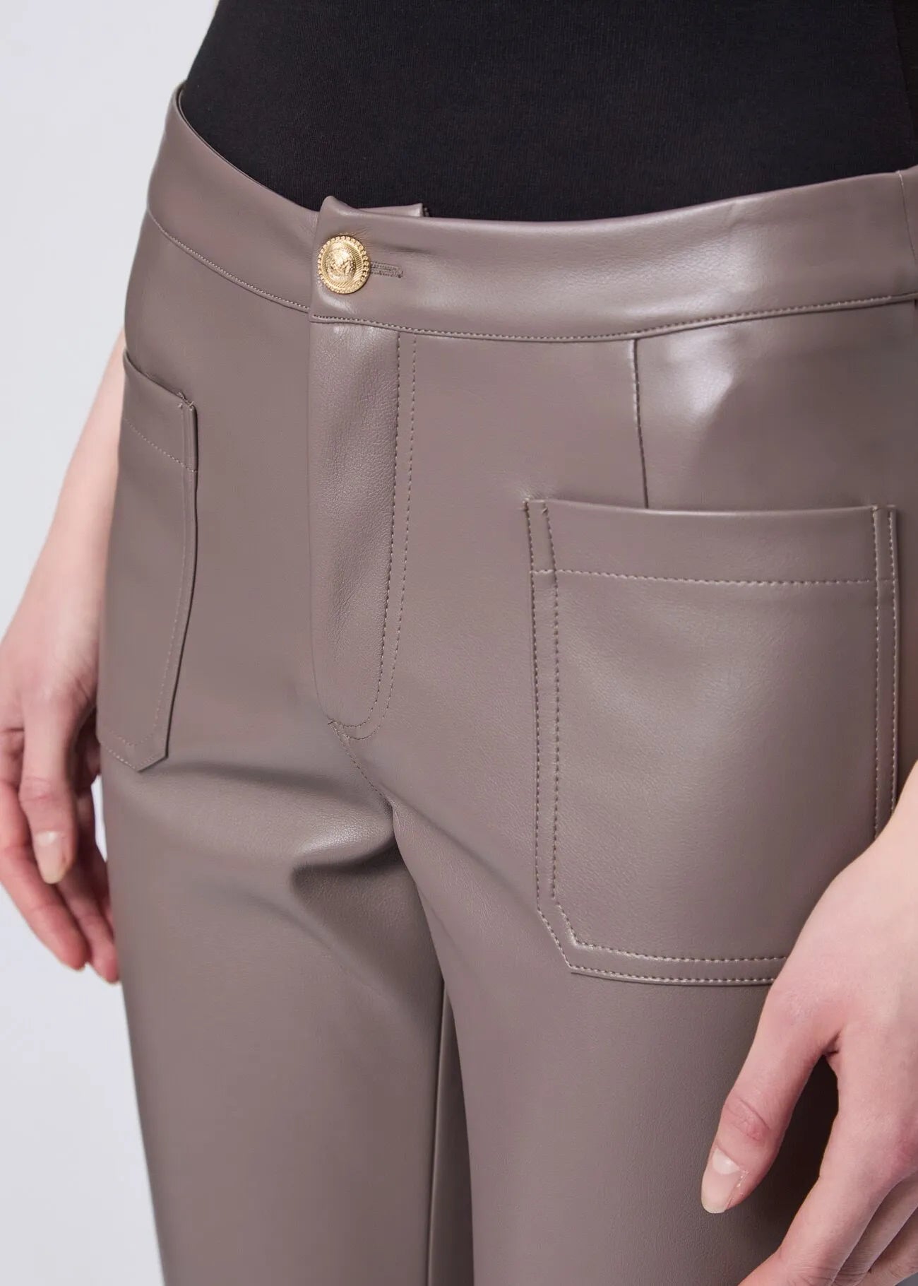 Gaudì Pantaloni flare da donna in similpelle