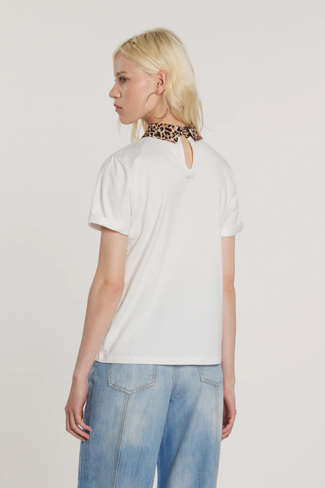 Relish T-Shirt ARLETTI maniche corte con risvolto più colletto animalier più applicazioni gioiello più goccia