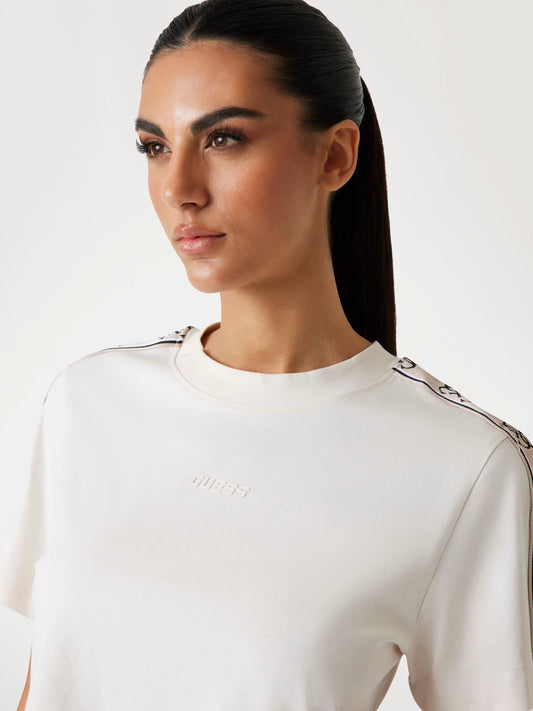 Guess V3RI08I3Z14 T-shirt corta con nastro logo