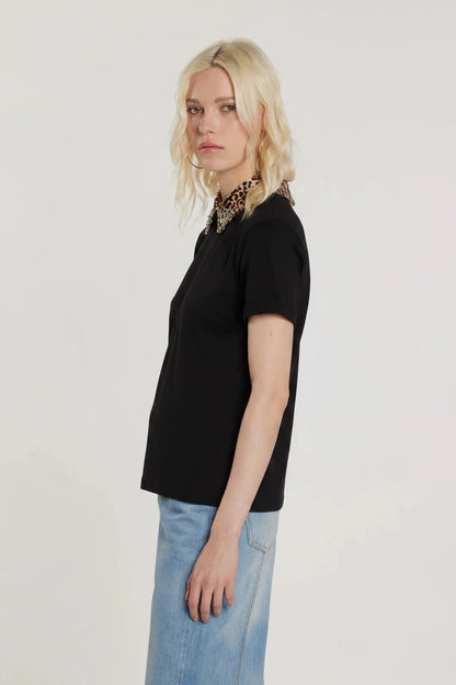 Relish T-Shirt ARLETTI maniche corte con risvolto più colletto animalier più applicazioni gioiello più goccia