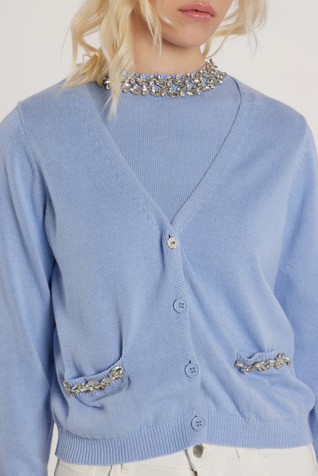 Relish AUDREN Cardigan maniche lunghe scollo a V con bottoni più tasche più applicazioni gioiello