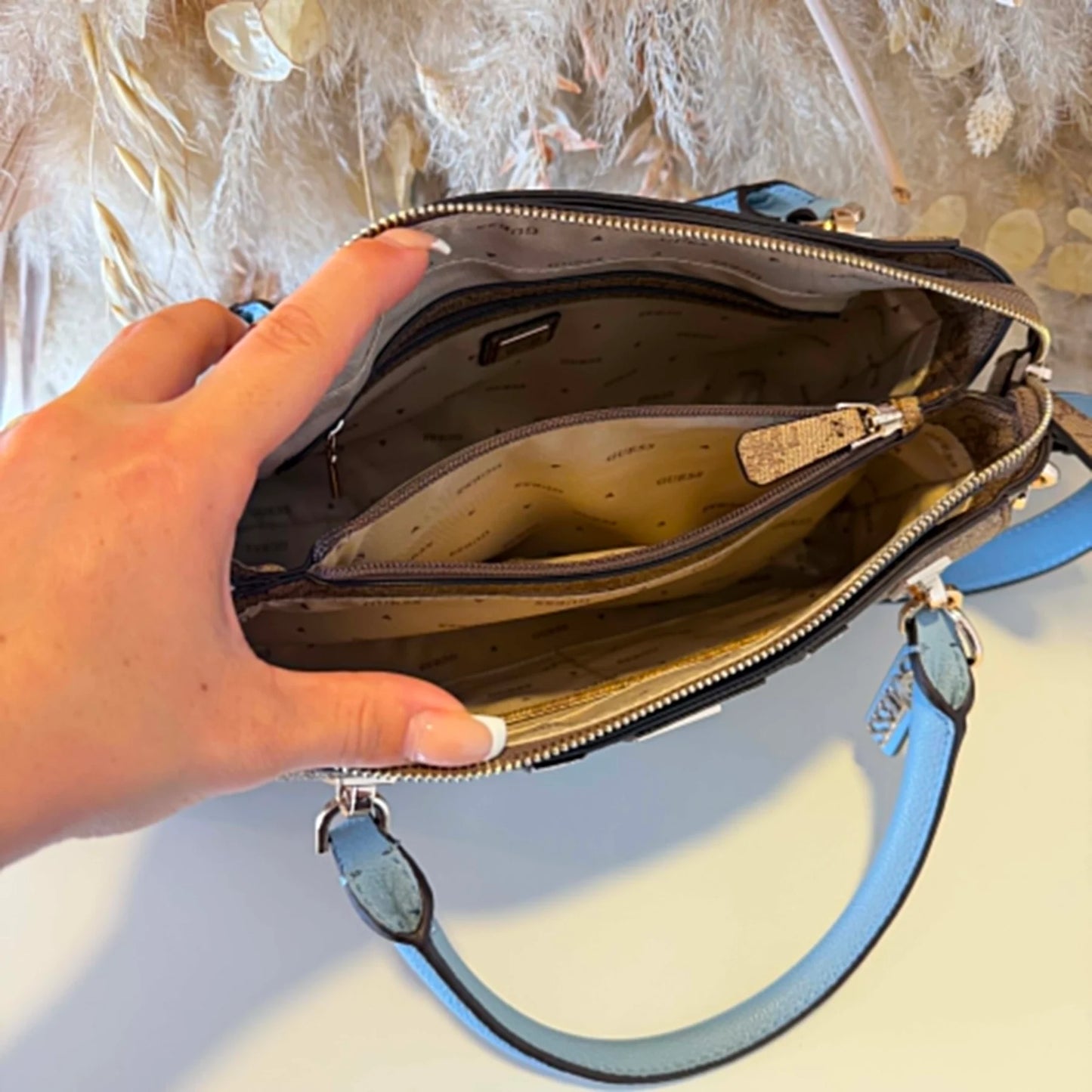Guess Noelle II Satchel Bag
