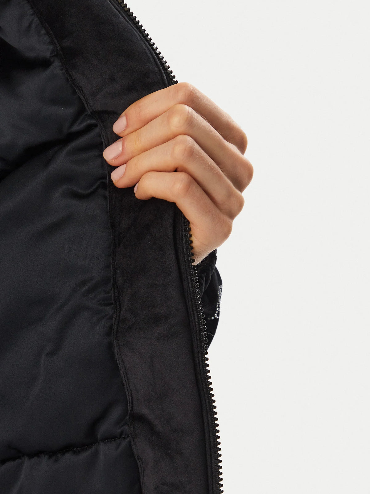 Guess Giubbotto invernale V6BL04 K6310 Nero Regular Fit