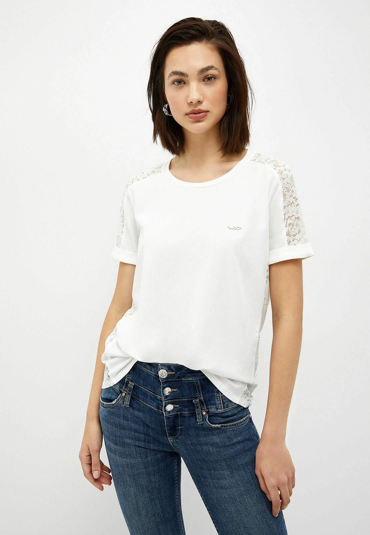 T-shirt con dettagli in pizzo TA3174J5003